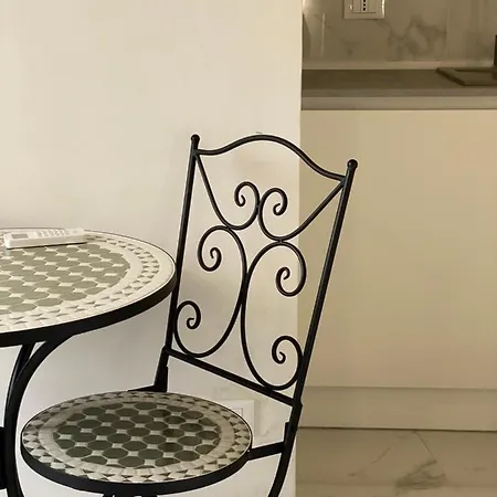 Apartment Polignamo Piazza Trinita